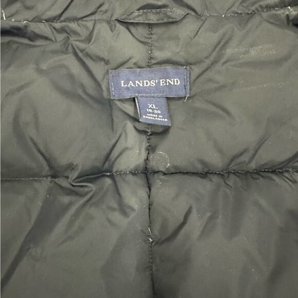 Lands’ End Black Puffer Vest, Size XL - Snap Button Front, Cozy & Warm! - Picture 8 of 12